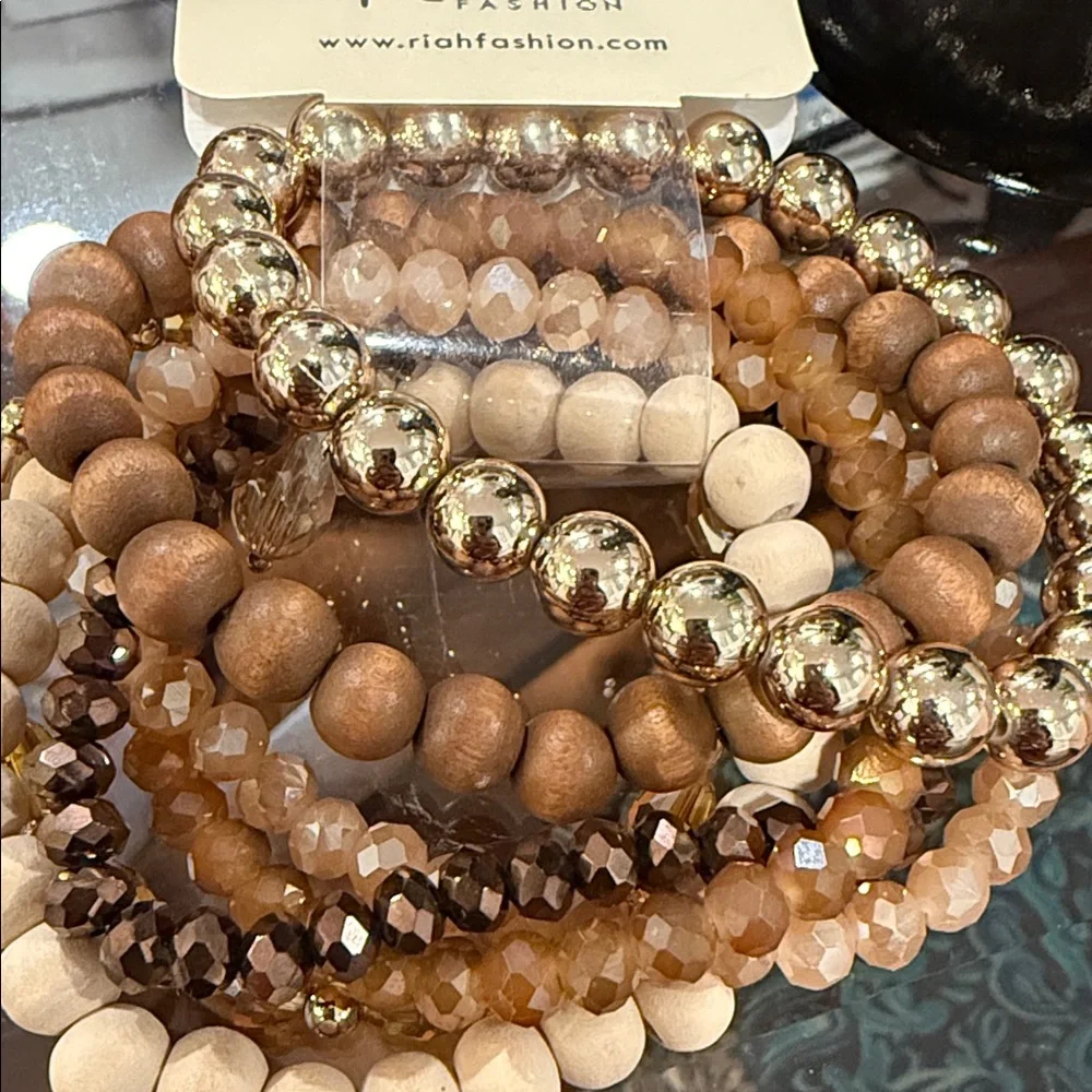 Riah Fashion Brown and Gold Beaded Bracelet Set - Picture 2 of 4